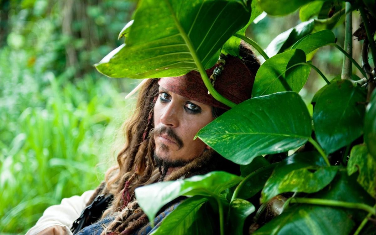Captain Jack in the jungle – Captain Jack Sparrow Wallpaper