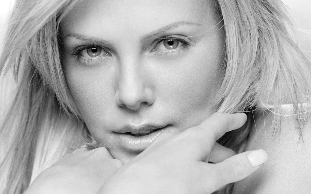 Charlize Theron Hot Wallpapers Group (51+)