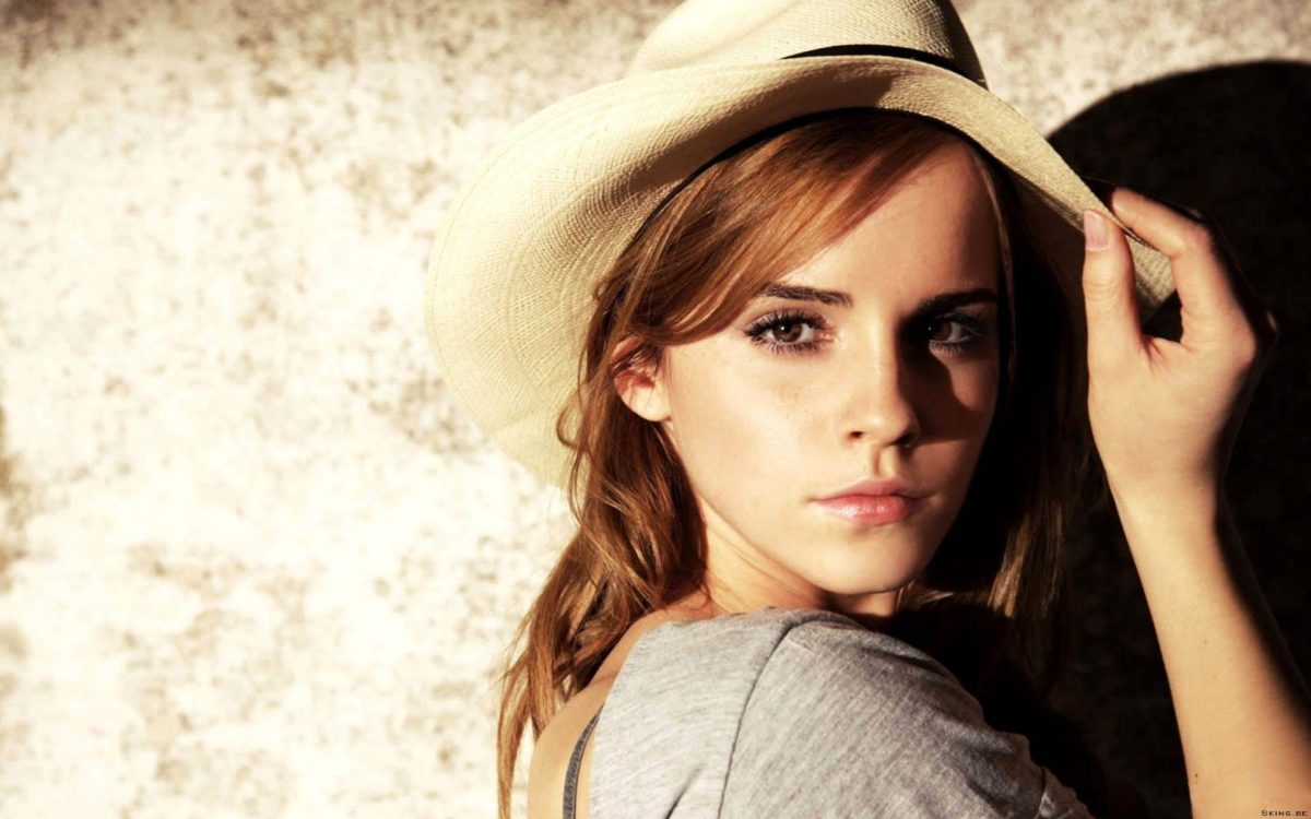 Emma Watson Wallpaper 63 Backgrounds | Wallruru.