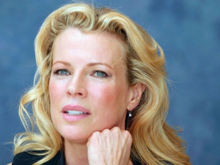 50+ Kim Basinger Wallpapers