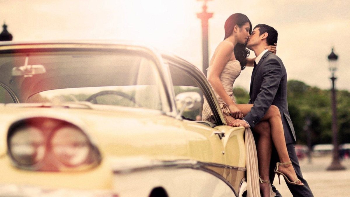 50 Very Hot Kissing Wallpapers HD – Over The Top Mag