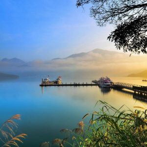 download 20 Beautiful HD Lake Wallpapers – HDWallSource.com