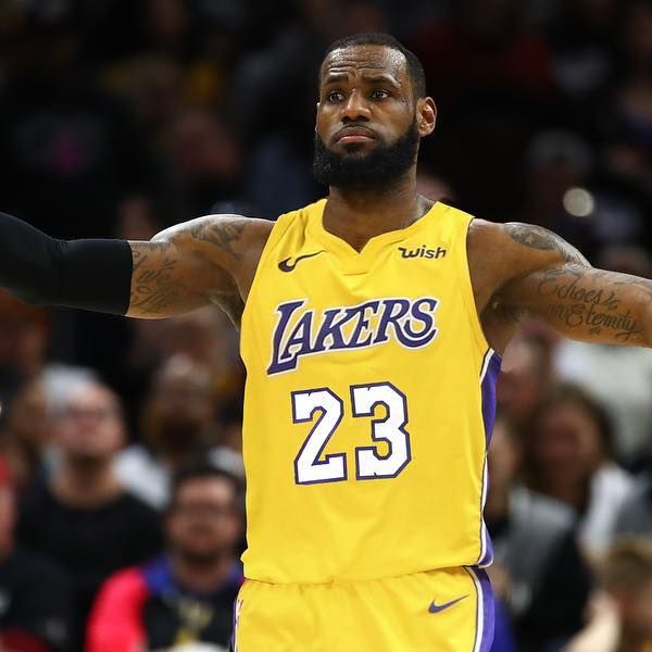 LeBron signs a 4yr/$154 million deal with the Lakers