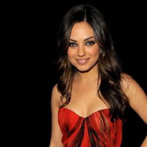 download Images For > Mila Kunis Beautiful Wallpapers