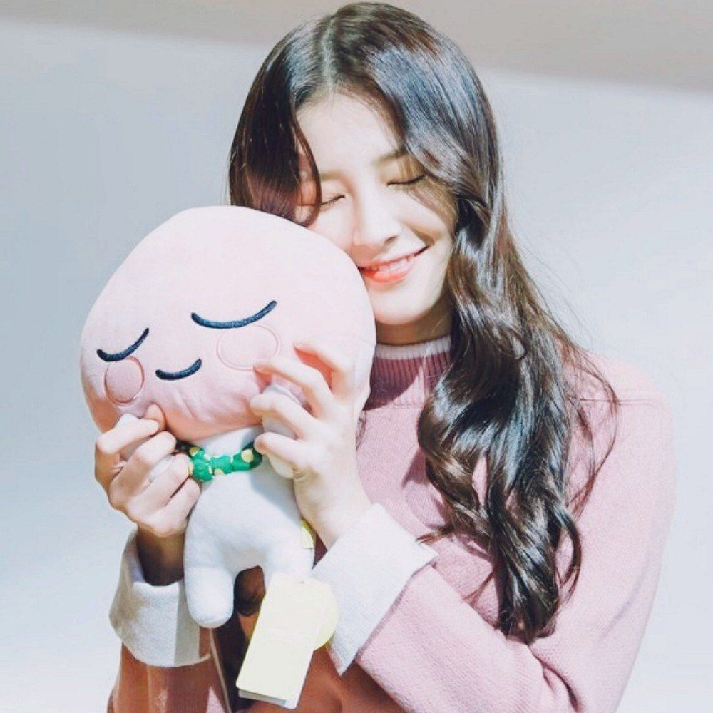 26 images about MOMOLAND 。Nancy on We Heart It | See more about …