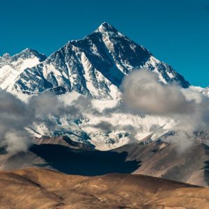 download HD The mighty mount everest Wallpaper Free