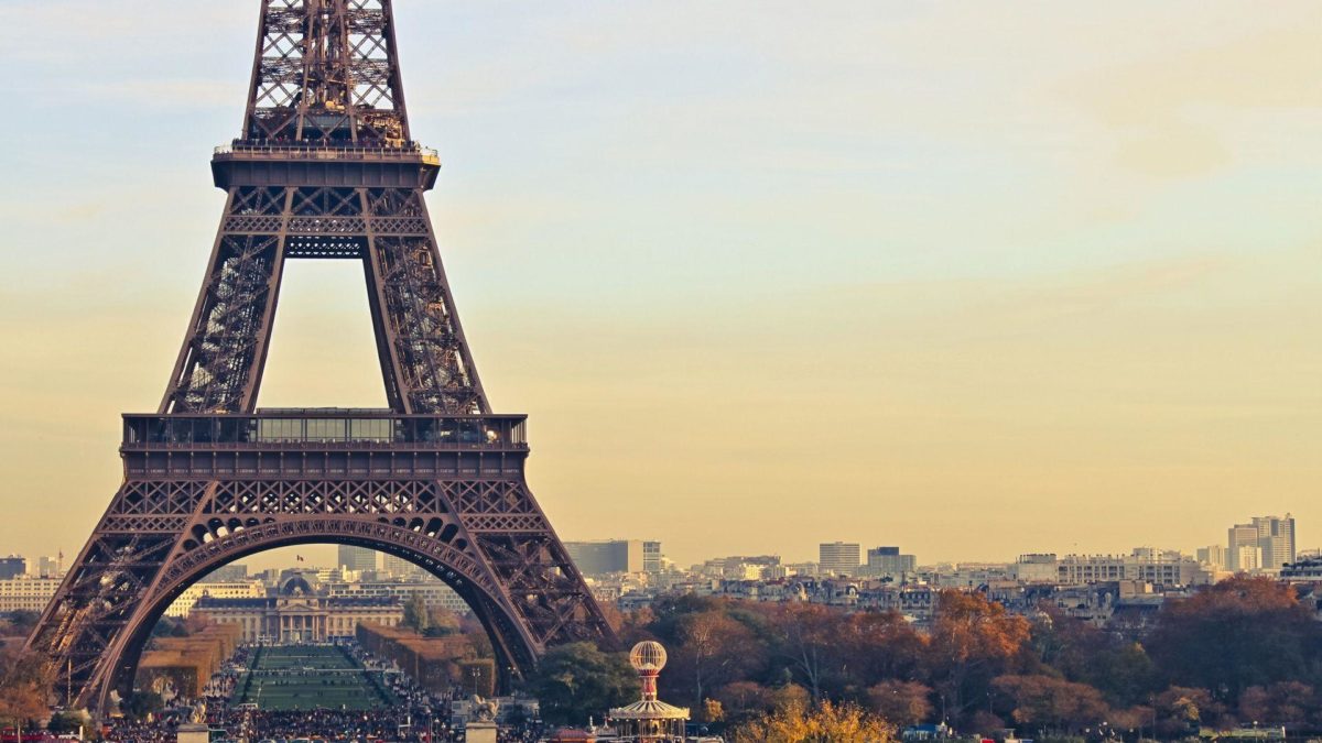 Eiffel Tower Paris Full HD Background Wallpapers