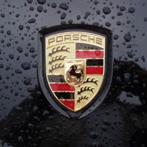 download Top 15 Porsche Car Wallpapers