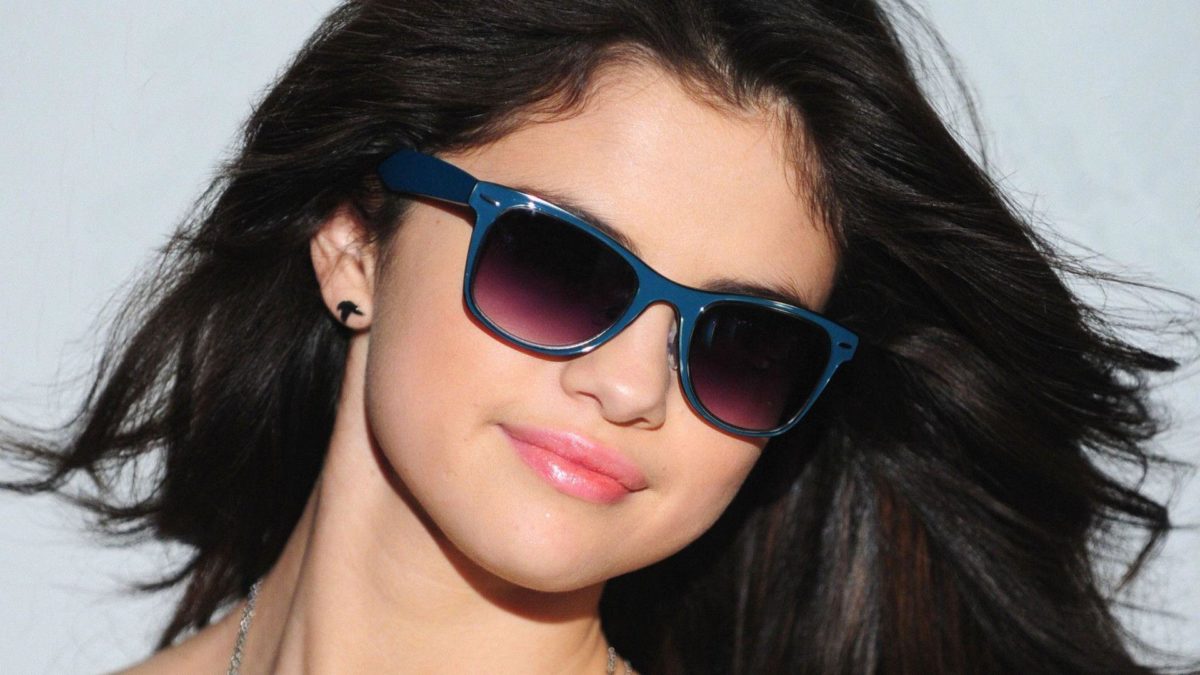 Selena Gomez Sunglasses Wallpaper 39787 in Celebrities F …
