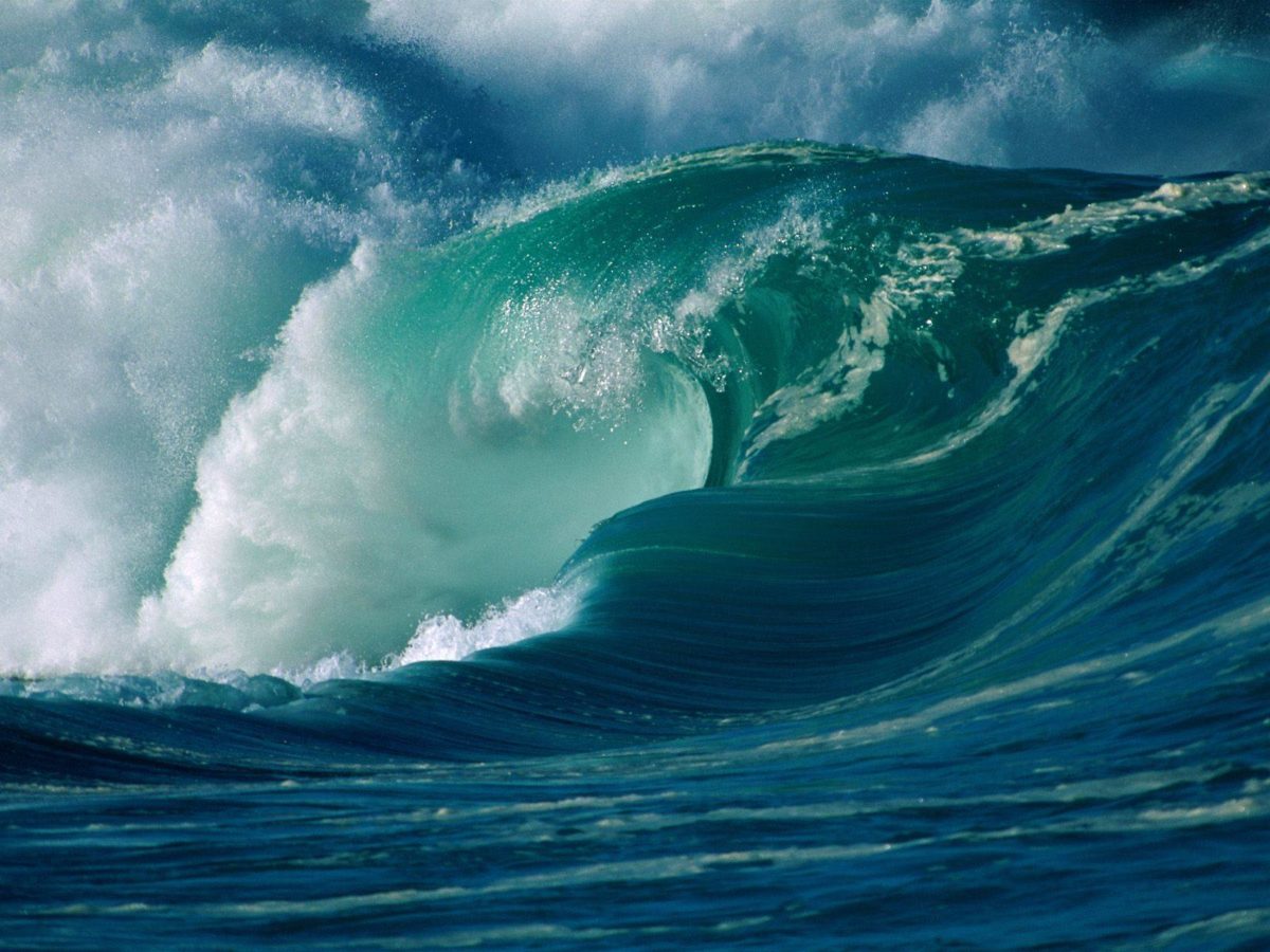 Tsunami wave free desktop background – free wallpaper image