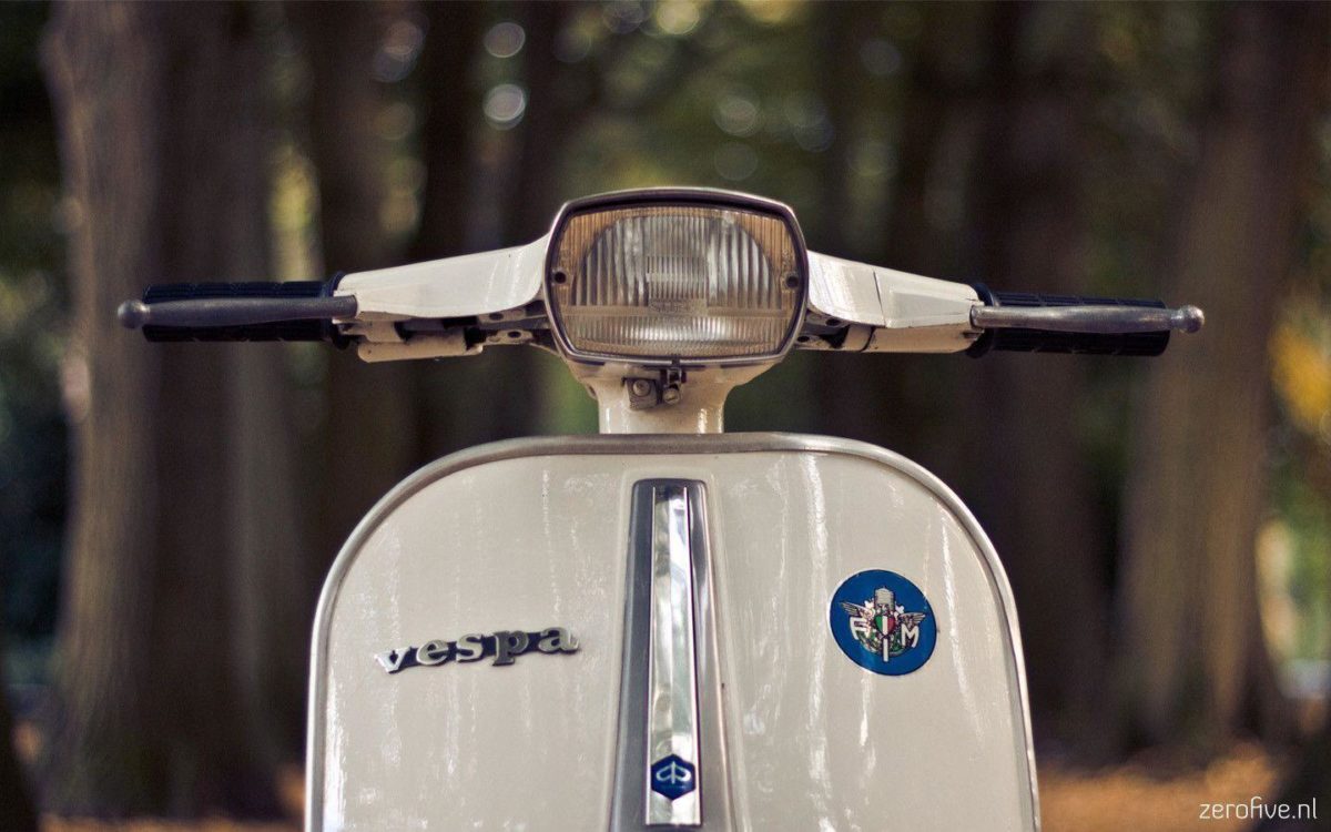 Classic Vespa | MOTORCYCLE