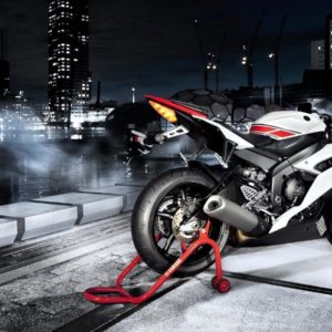download 2014 Yamaha YZF-R6 Wallpapers