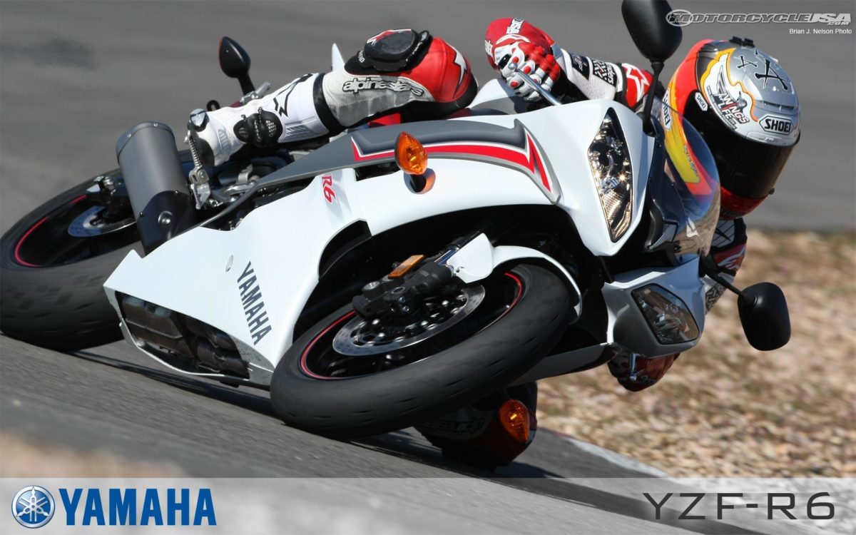 2009 Yamaha YZF-R6 Comparison – Motorcycle USA